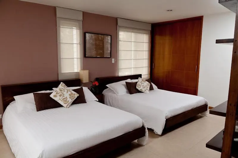 Cyan Suites Medellín Apartamento
