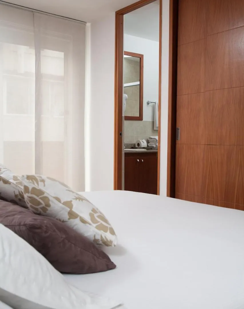 Cyan Suites Medellín Apartamento
