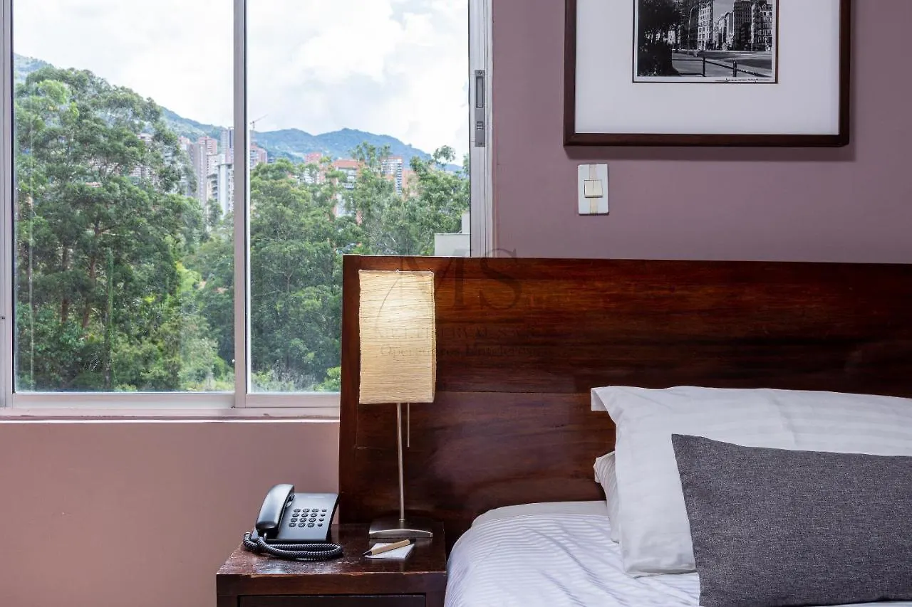 Cyan Suites Medellin Apartment